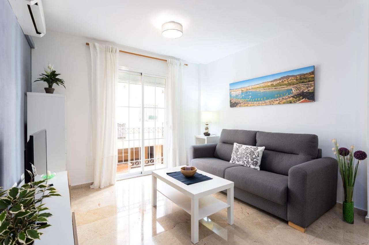 Holidays2Malaga Capuchinos French Balconies, Private Parking, Wifi & Air Con Εξωτερικό φωτογραφία
